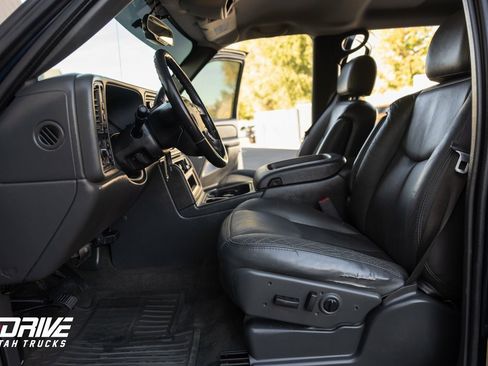 Used 2007 GMC Sierra 3500 SLT w/ Skid Plate Package image 26