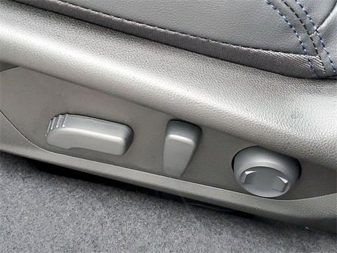 New 2025 Subaru Forester Limited image 21