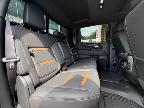 Used 2023 GMC Sierra 1500 AT4 w/ AT4 Premium Package image 28
