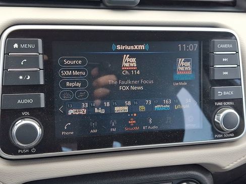Used 2021 Nissan Versa SV FWD image 17