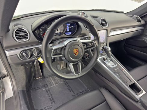 Used 2018 Porsche 718 Cayman S w/ Sport Chrono Package image 12