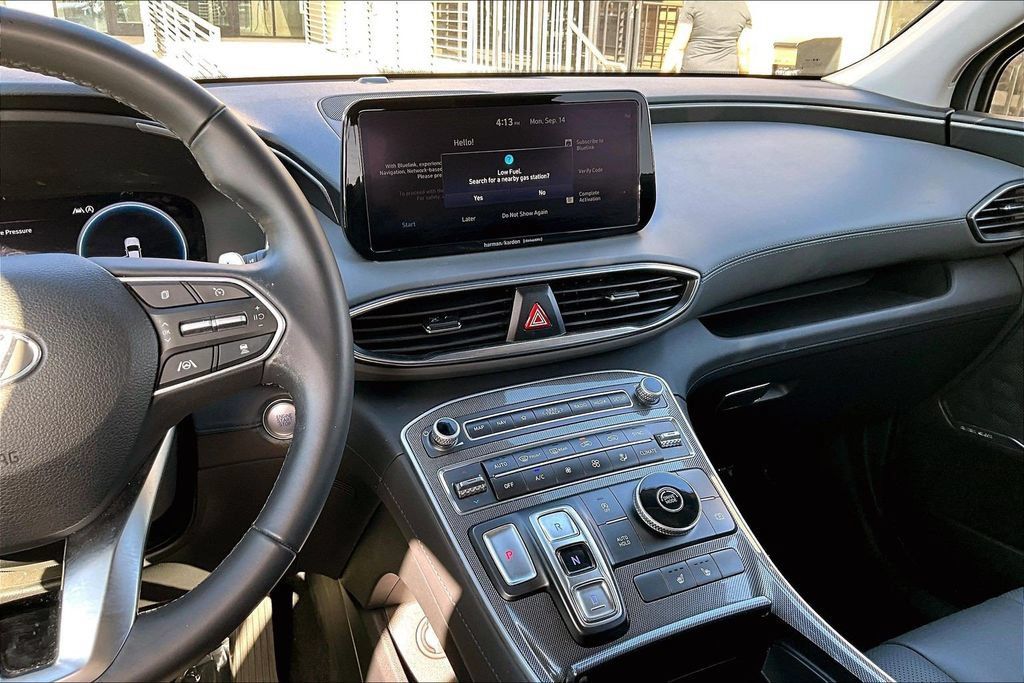 Certified 2023 Hyundai Santa Fe SEL w/ Premium Package FWD image 8