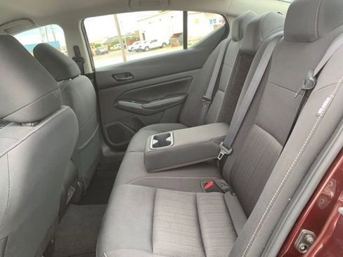 Used 2025 Nissan Altima 2.5 SV FWD image 23
