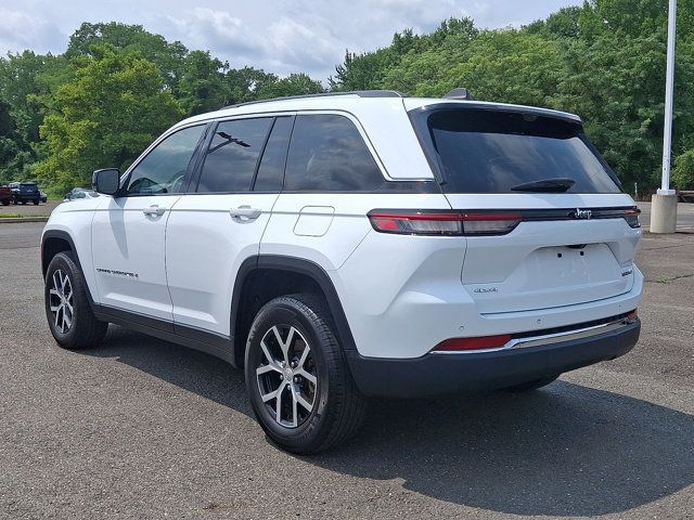 Used 2024 Jeep Grand Cherokee Limited w/ Luxury Tech Group II AWD/4WD image 23