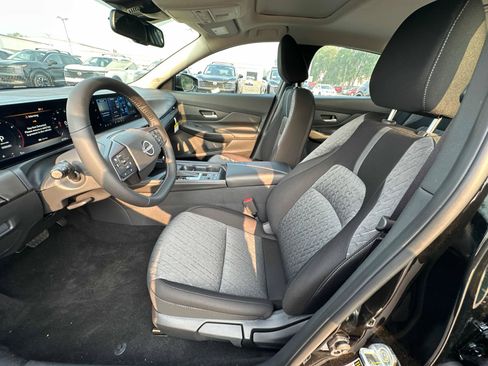 New 2026 Nissan Sentra SV w/ SV Convenience Package FWD image 20