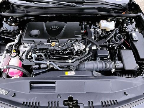 Certified 2022 Toyota Camry SE image 31