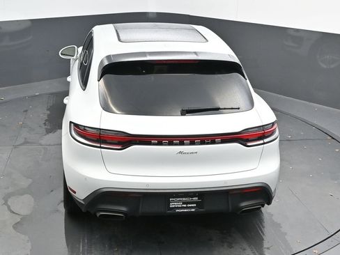 Used 2022 Porsche Macan image 43