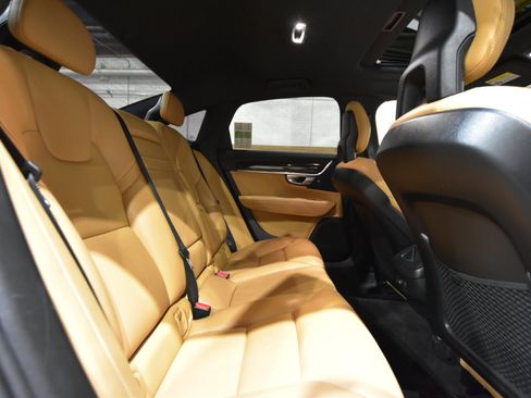 Used 2017 Volvo S90 T6 Momentum w/ Vision Package image 45