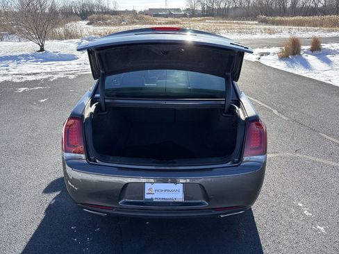 Used 2021 Chrysler 300 S image 24