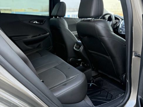 Used 2020 Chevrolet Malibu Premier image 31