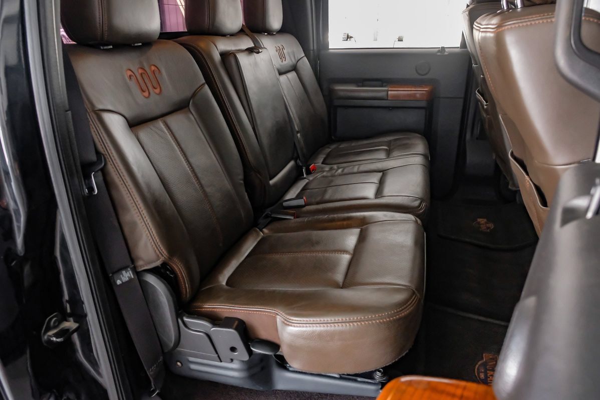 Used 2016 Ford F250 King Ranch w/ FX4 Off-Road Package AWD/4WD image 32