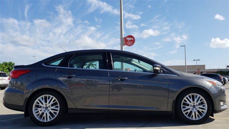 Used 2016 Ford Focus Titanium w/ Exterior Protection Package FWD image 5