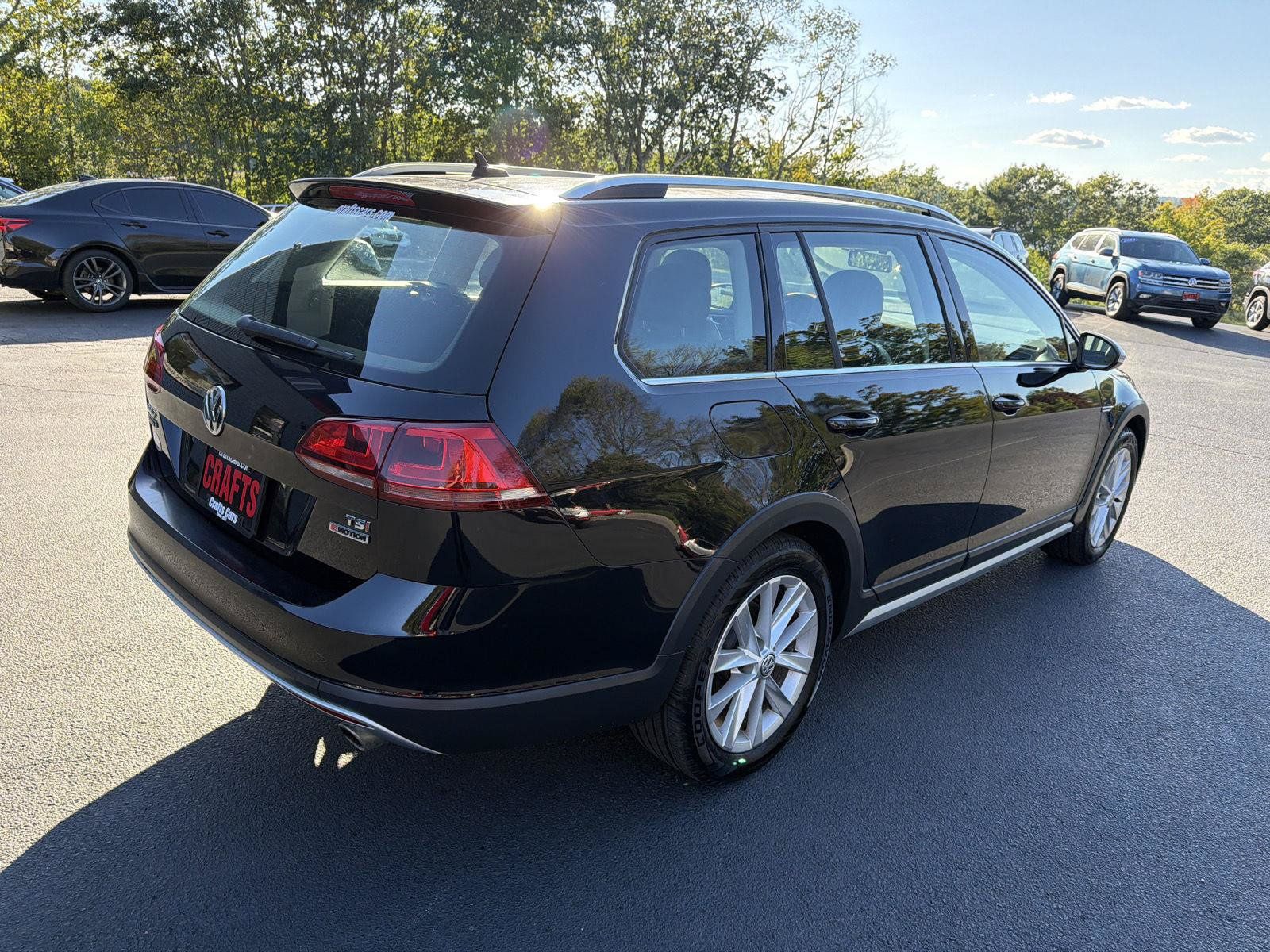 Used 2017 Volkswagen Golf Alltrack SEL AWD/4WD image 5