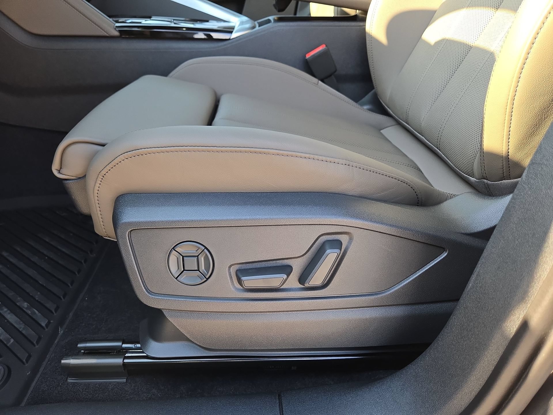 New 2026 Audi Q5 Premium Plus AWD/4WD image 17