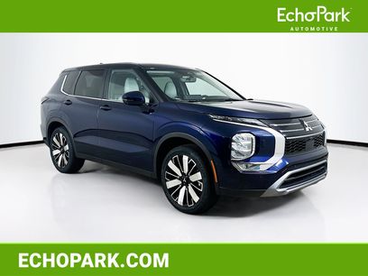 Used 2025 Mitsubishi Outlander SE