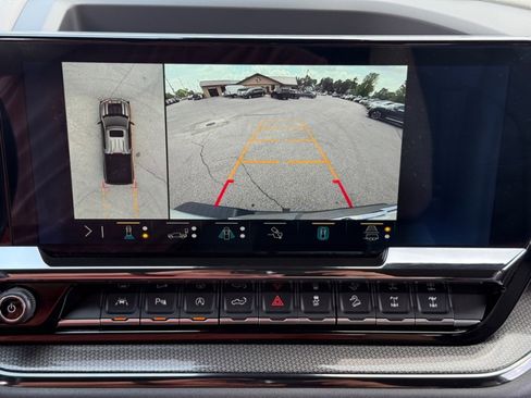 Used 2023 Chevrolet Silverado 1500 ZR2 image 27