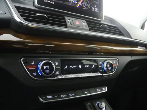 Used 2018 Audi Q5 2.0T Premium Plus image 26