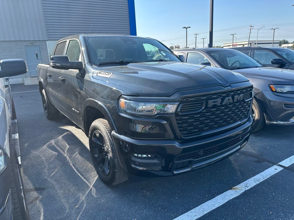 Used 2025 RAM 1500 Big Horn AWD/4WD image 4