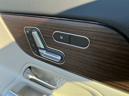 New 2026 Mercedes-Benz GLA 250 image 18