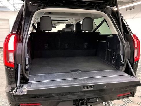 Used 2025 Ford Expedition Max Active AWD/4WD image 45