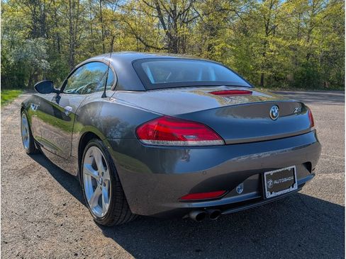 Used 2014 BMW Z4 sDrive28i RWD image 8