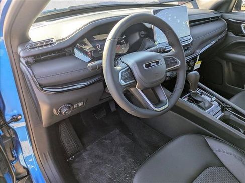 New 2026 Jeep Compass Latitude image 3