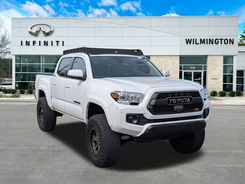 Used 2021 Toyota Tacoma SR5 image 1