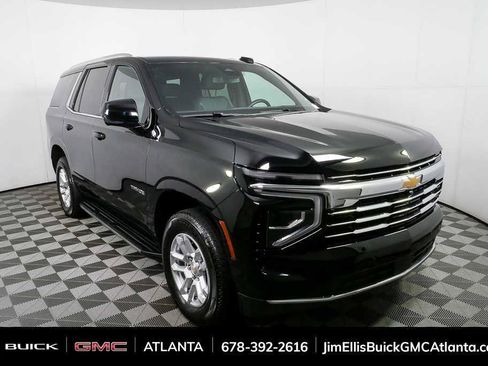 Used 2025 Chevrolet Tahoe LT AWD/4WD image 1