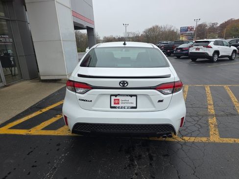 Used 2022 Toyota Corolla SE image 4