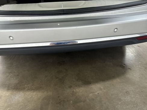 Used 2024 Chrysler Pacifica Select image 32