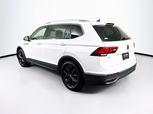 Used 2024 Volkswagen Tiguan SE image 5