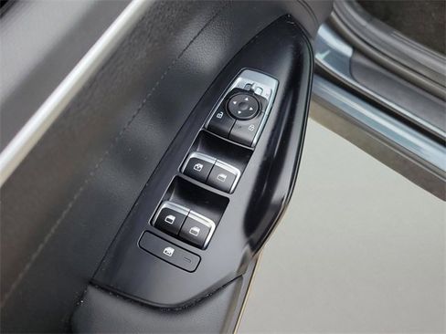 Used 2023 Kia K5 LXS image 13