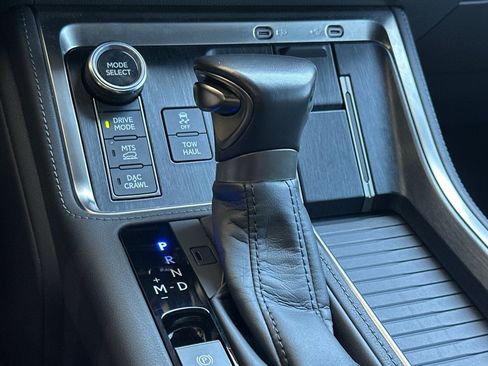 Certified 2025 Lexus GX 550 AWD/4WD image 28
