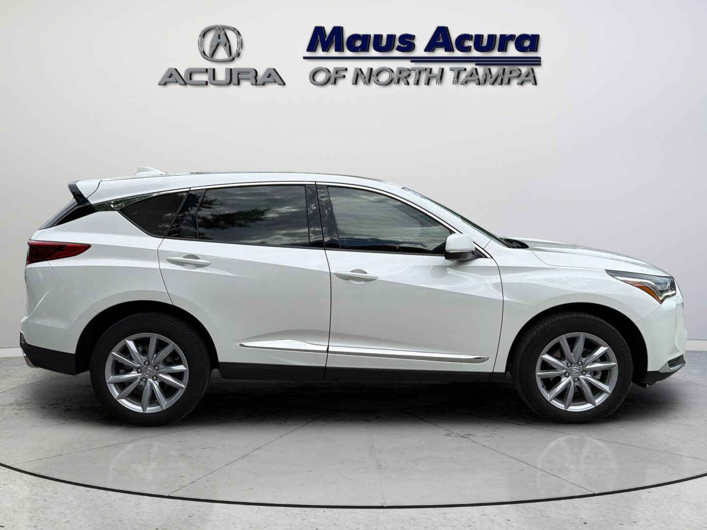 Used 2024 Acura RDX SH-AWD image 13