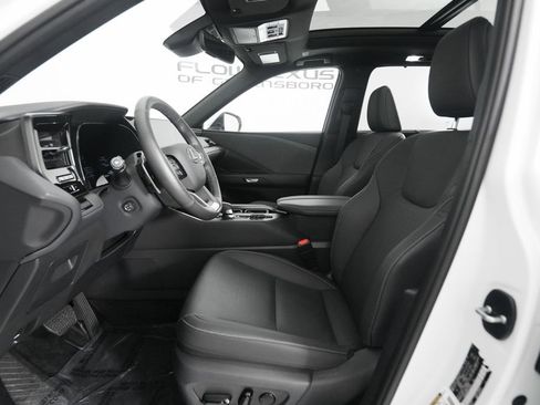 Certified 2025 Lexus TX 350 AWD w/ Technology Package image 8