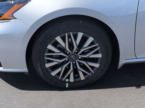 New 2026 Nissan Altima 2.5 SV image 9