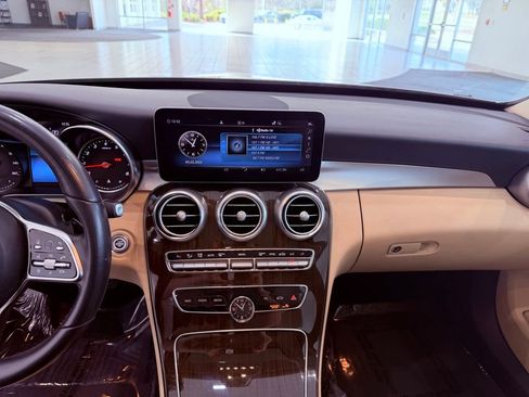 Used 2019 Mercedes-Benz C 300 Sedan image 23