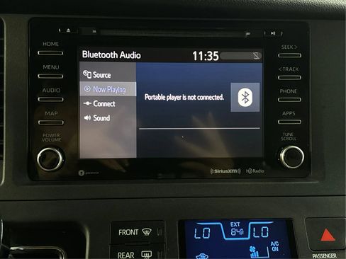 Used 2019 Toyota Sienna XLE FWD image 45