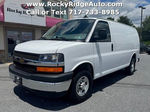 Used 2024 Chevrolet Express 2500 w/ Driver Convenience Package RWD image 3