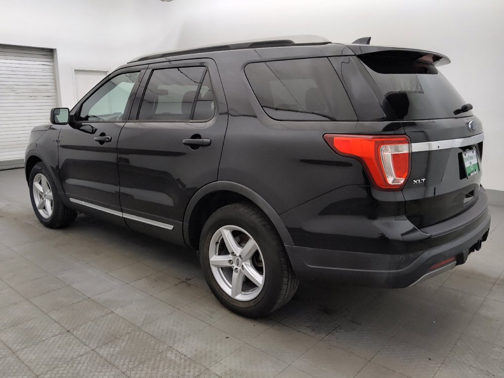 Used 2019 Ford Explorer XLT w/ Class III Trailer Tow Package FWD image 3