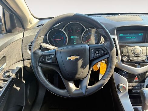 Used 2016 Chevrolet Cruze LT FWD image 11