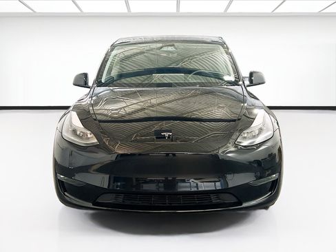 Used 2024 Tesla Model Y Long Range image 2