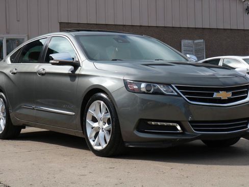 Used 2016 Chevrolet Impala LTZ w/ Enhanced Convenience Package FWD image 7