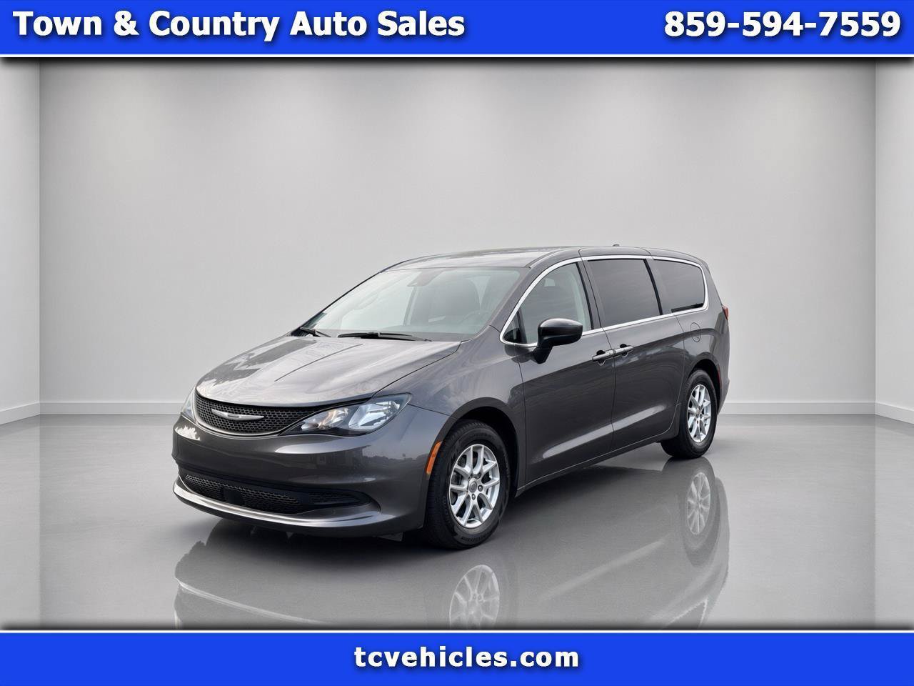 Used 2023 Chrysler Voyager LX FWD image 1