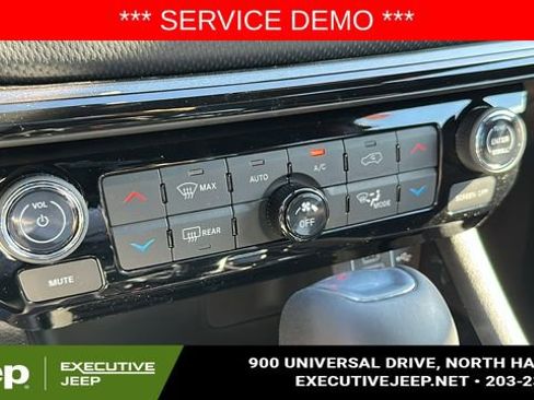 New 2025 Jeep Compass Limited w/ Sun & Sound Group image 16