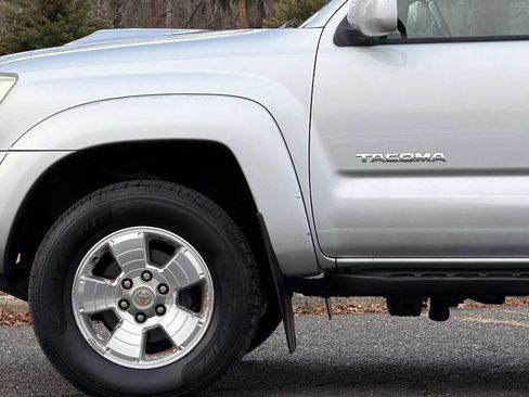 Used 2005 Toyota Tacoma V6 4dr Double Cab 4WD SB image 26