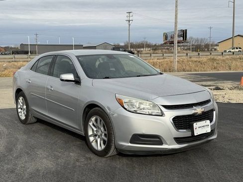 Used 2015 Chevrolet Malibu LT w/ Power Convenience Package image 28