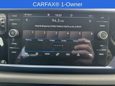 Used 2023 Volkswagen Taos SE image 22