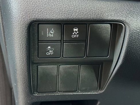 Used 2020 Honda CR-V LX image 10