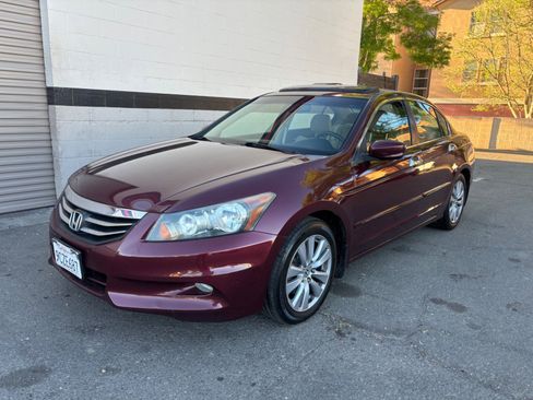 Used 2011 Honda Accord EX-L image 1